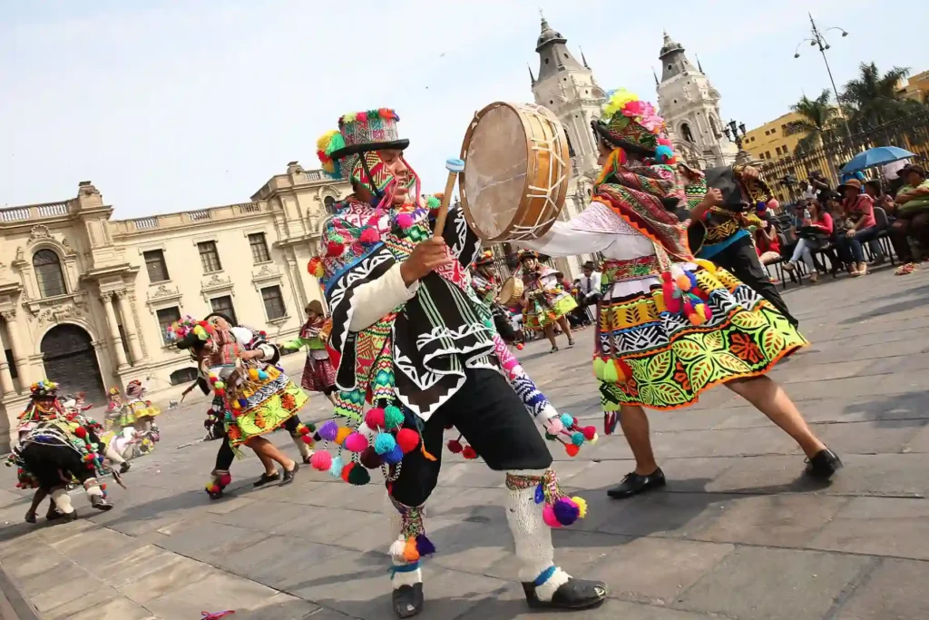 Dicas práticas para aproveitar o Carnaval Peruano