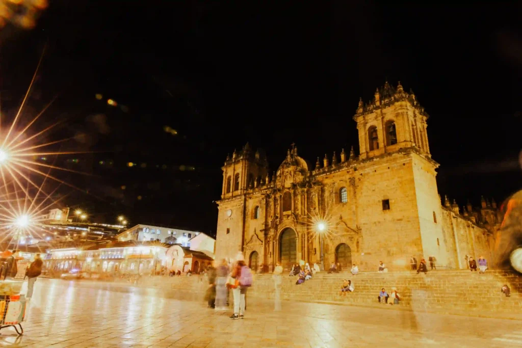 vida noturna em cusco